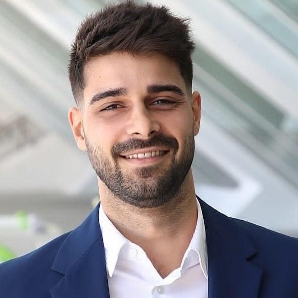 Alfred Carrión, Ejecutivo de Ventas de Catering Noray