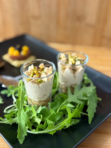 [AFP004] Chupito de mousse de foie, compota de manzana, canela y crujiente de pistachos XS