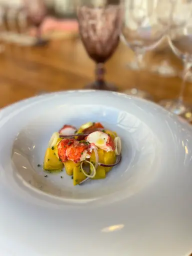 [PRI036] Ensalada de bogavante con aguacate, mango y vinagreta de frambruesa