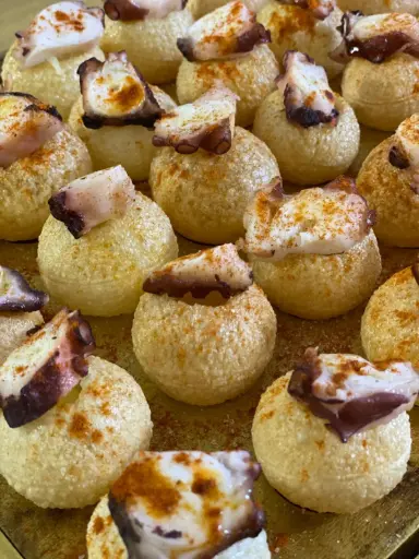 [APC080] Panipuri de pulpo braseado, parmentier de patata y pimentón de la vera XS