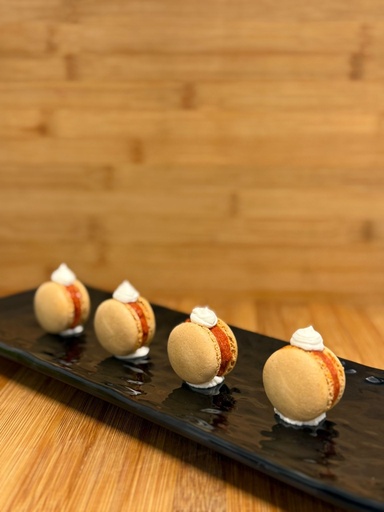 [APF057] Macaron de sobrasada de porc negre y queso de cabra NEW