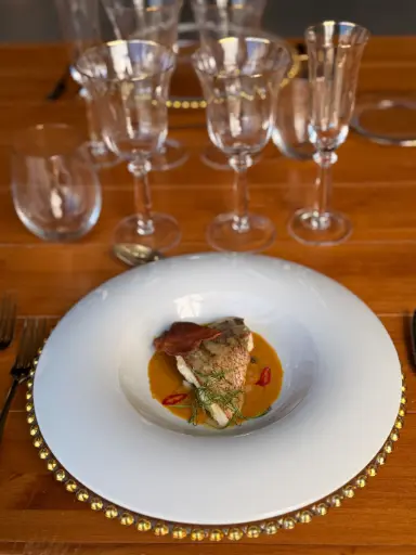 [PRI079] Pargo con setas salteadas en salsa Thai de coco y cúrcuma New