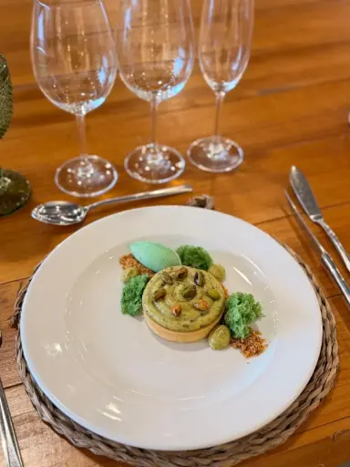 [POS060] Texturas de pistacho, bizcocho de te matcha y tierra de almendra New